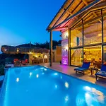 Villa Rustic Perfect For Couples In Kalkan Kaş